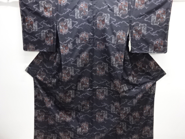 未使用品　雲に色紙模様織出し西陣お召し着物アンサンブル